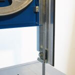 Die Zagro Bandsäge UVB 500 verfügt über eine präzise Sägebandführung, die sowohl oben als auch unten getrennt einstellbar ist.